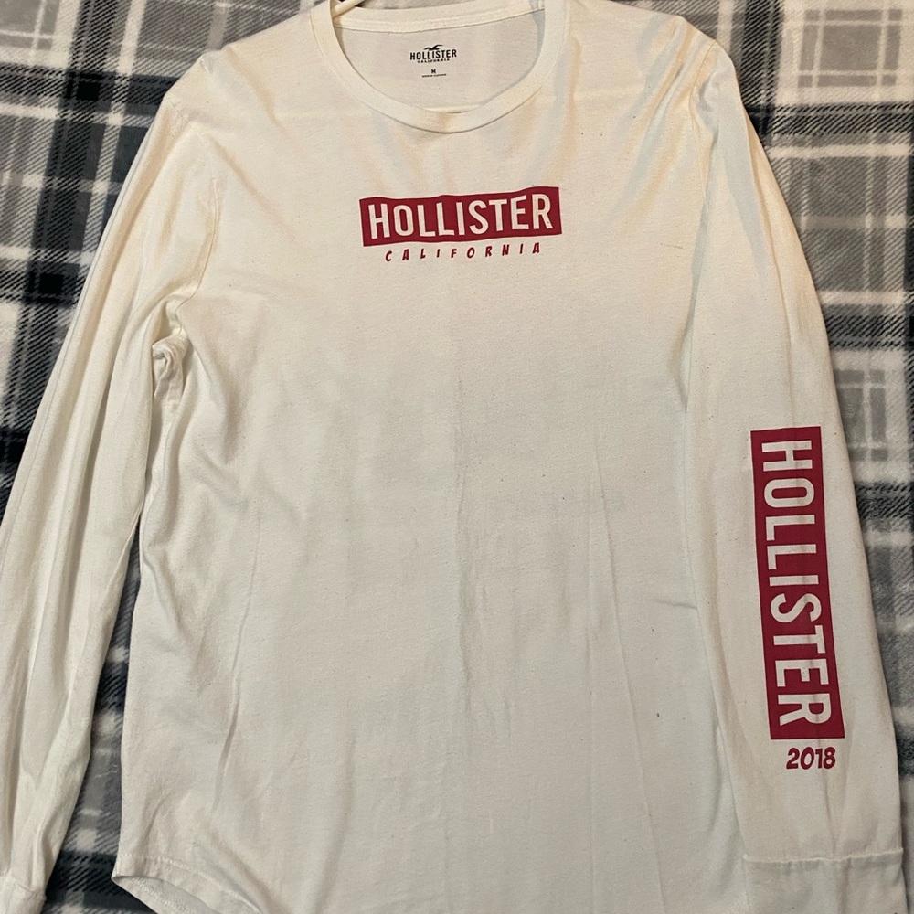 Hollister California sweatshirt size medium in mens